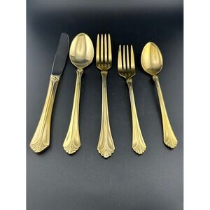 Wallace China‎ Gold Electroplated Plume Flatware Set - Service for 4, 20 Pieces